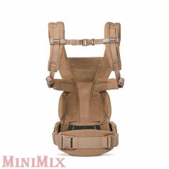 Ergobaby Omni Breeze babahordozó Camel Brown