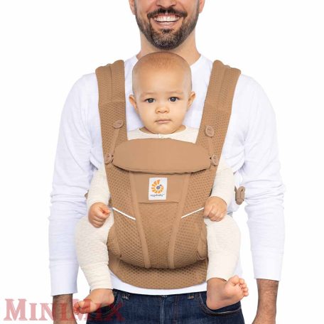 Ergobaby Omni Breeze babahordozó Camel Brown