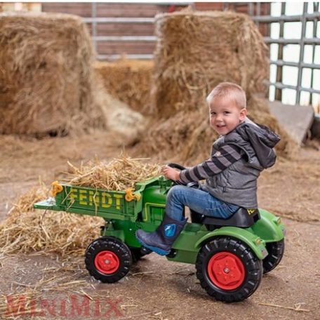 Big Fendt pedálos traktor