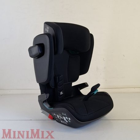 BRITAX RÖMER Kidfix 100-150 cm Cosmos Black gyerekülés i-Size