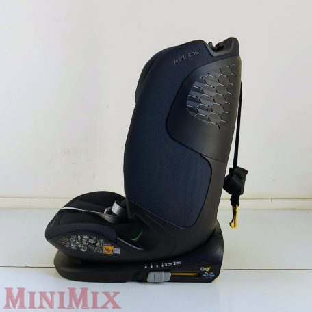 MAXI-COSI Titan Pro2 76-150 cm Authentic Graphite gyerekülés i-Size