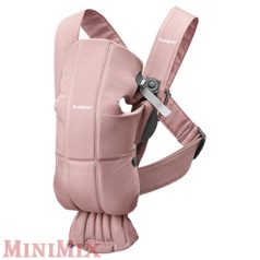 BabyBjörn Mini Dusty Pink kenguru babahordozó