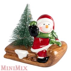 Ledes szánkózó hóember