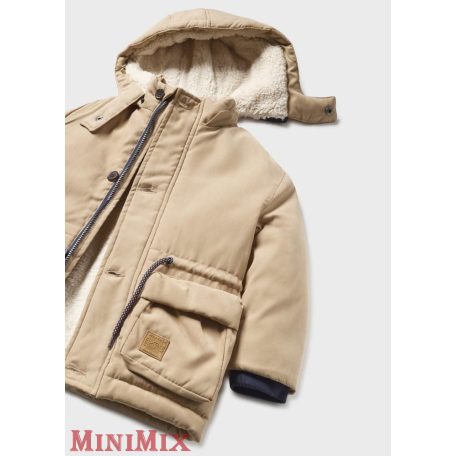 Mayoral 2439 bézs téli kabát 86-os